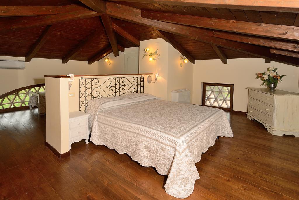 Agriturismo I Granai Crocemaroggia Eksteriør bilde