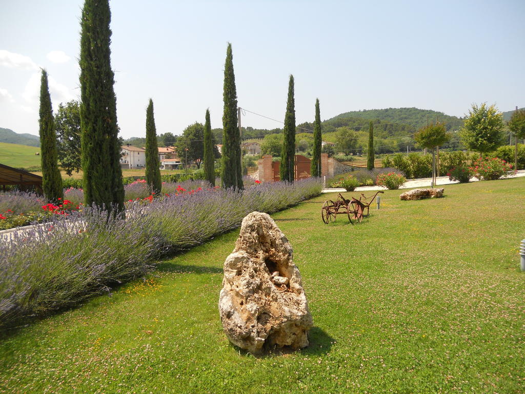 Agriturismo I Granai Crocemaroggia Eksteriør bilde