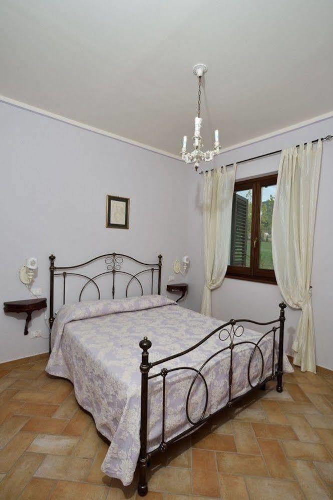 Agriturismo I Granai Crocemaroggia Eksteriør bilde